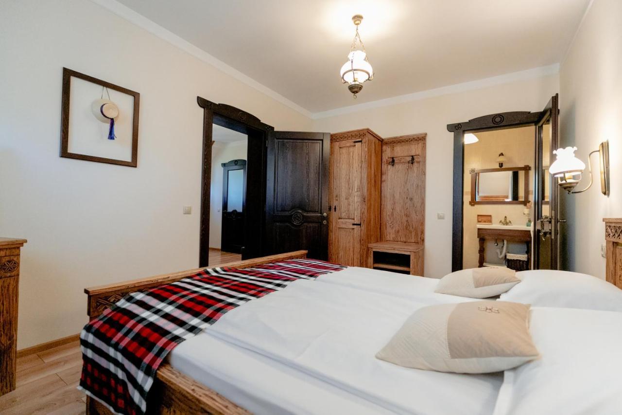 Hotel Glodeanca Extérieur photo